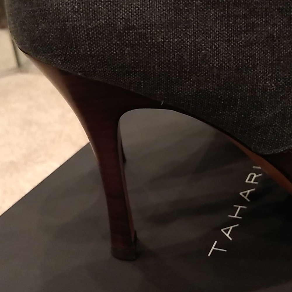 Tahari denim and leather heels, peep toe, blue, black, brown - Picture 8 of 11